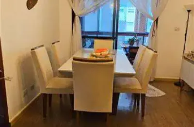 Apartamento vista mar! 3 dormitórios,sendo 1 com 3 sacadas envidraçadas, churrasqueira, 50 metros da Praia da Guilhermina.