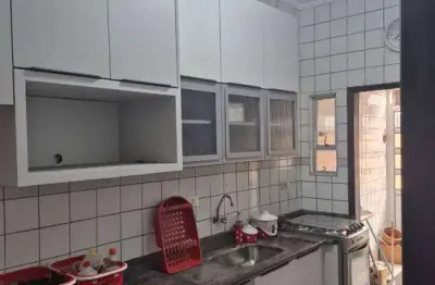 Casa térrea em condominio com 2 dormitórios, localizada no quietude por r$270.000 à vista ou pelos bancos