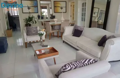 Cobertura de 04 dormitórios, sendo 04 suítes, 100 metros da praia, vista mar, 02 vagas de garagem