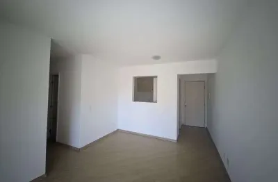 Apartamento com 2 quarto(s) e 2 banheiro(s) para alugar, 70 m² por r$ 2400 / mês