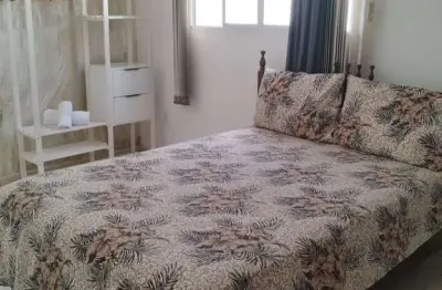 Casa com 3 quarto(s) e 2 banheiro(s) para alugar, 270 m² por r$ 4500 / mês
