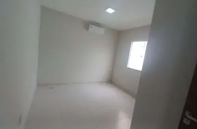 Casa com 2 quarto(s) e 2 banheiro(s) para alugar, 150 m² por r$ 1600 / mês