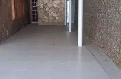 Casa com 6 quarto(s) e 4 banheiro(s) para alugar, 350 m² por r$ 3500 / mês