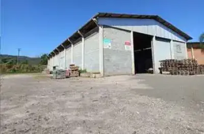 Casa com 2 quarto(s) e 3 banheiro(s) para alugar, 720 m² por r$ 17000 / mês