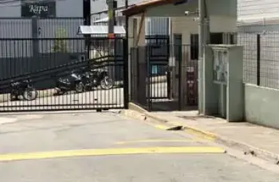 Apartamento com 2 quarto(s) e 1 banheiro(s) para alugar, 60 m² por r$ 1300 / mês