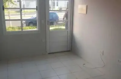 Casa com 2 quarto(s) e 1 banheiro(s) para alugar, 46 m² por r$ 700 / mês