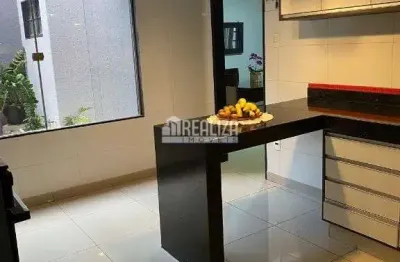 Casa com 4 quarto(s) e 3 banheiro(s) para alugar, 150 m² por r$ 3705 / mês