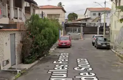 Casa com 1 quarto(s) e 1 banheiro(s) para alugar, 50 m² por r$ 650 / mês