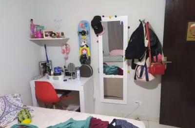 Casa com 2 quarto(s) e 1 banheiro(s) para alugar, 100 m² por r$ 1243 / mês