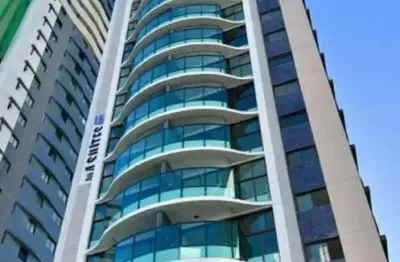 Apartamento com 4 quarto(s) e 5 banheiro(s) para alugar, 136 m² por r$ 9000 / mês