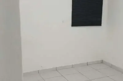 Casa com 1 quarto(s) e 1 banheiro(s) para alugar, 38 m² por r$ 1300 / mês