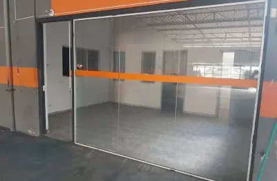 Casa com 1 quarto(s) e 2 banheiro(s) para alugar, 550 m² por r$ 6000 / mês