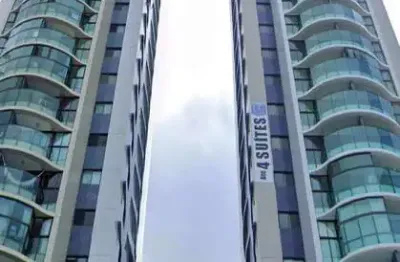 Apartamento com 4 quarto(s) e 5 banheiro(s) para alugar, 136 m² por r$ 7500 / mês