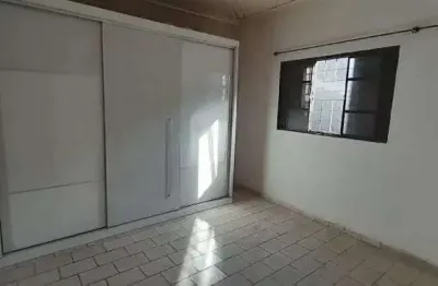 Casa com 2 quarto(s) e 1 banheiro(s) para alugar, 10 m² por r$ 1700 / mês