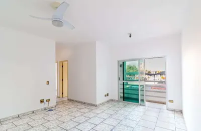 Apartamento com 3 quarto(s) e 2 banheiro(s) para alugar, 71 m² por r$ 2450 / mês