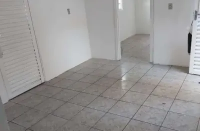 Apartamento com 1 quarto(s) e 1 banheiro(s) para alugar, 45 m² por r$ 1080 / mês