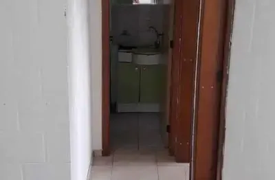 Apartamento com 2 quarto(s) e 1 banheiro(s) para alugar, 42 m² por r$ 1080 / mês