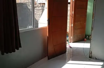 Casa com 1 quarto(s) e 1 banheiro(s) para alugar, 60 m² por r$ 840 / mês