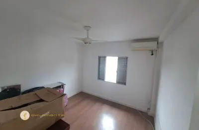 Casa com 4 quarto(s) e 2 banheiro(s) para alugar, 220 m² por r$ 4400 / mês