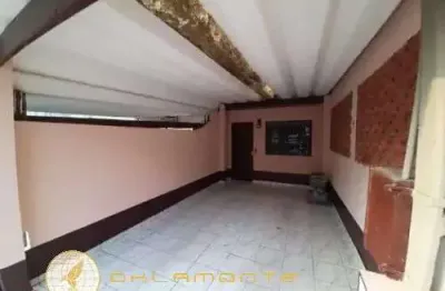 Casa com 2 quarto(s) e 1 banheiro(s) para alugar, 100 m² por r$ 2640 / mês