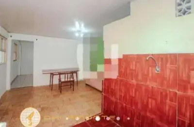 Casa com 1 quarto(s) e 1 banheiro(s) para alugar, 50 m² por r$ 1200 / mês