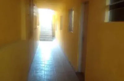 Casa com 3 quarto(s) e 2 banheiro(s) para alugar, 80 m² por r$ 1440 / mês