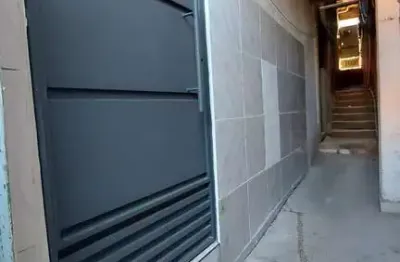 Casa com 2 quarto(s) e 1 banheiro(s) para alugar, 75 m² por r$ 990 / mês