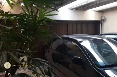 Casa com 3 quarto(s) e 3 banheiro(s) para alugar, 250 m² por r$ 3300 / mês