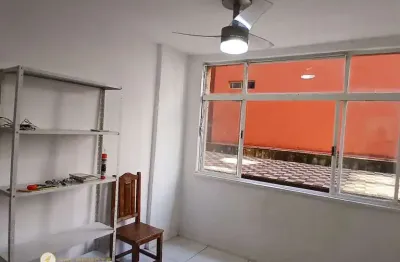 Apartamento com 1 quarto(s) e 1 banheiro(s) para alugar, 30 m² por r$ 1540 / mês