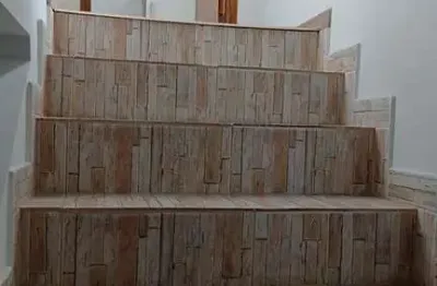 Casa com 3 quarto(s) e 3 banheiro(s) para alugar, 240.00 m² por r$ 2989 / mês