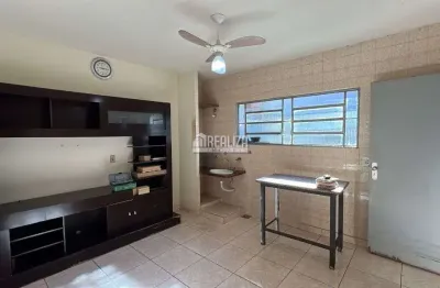 Casa com 4 quarto(s) e 3 banheiro(s) para alugar, 100 m² por r$ 4939 / mês