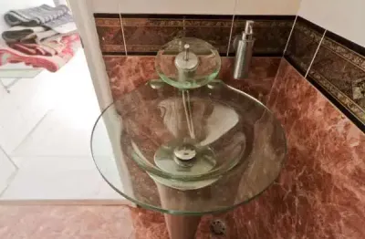 Casa com 4 quarto(s) e 3 banheiro(s) para alugar, 400 m² por r$ 8000 / mês