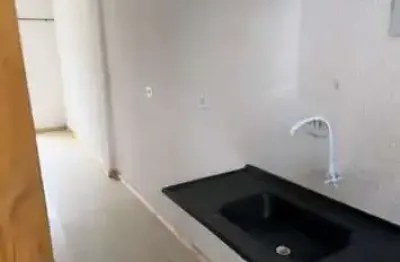Apartamento com 1 quarto(s) e 1 banheiro(s) para alugar, 27 m² por r$ 1079 / mês