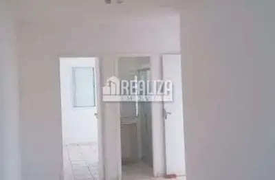 Casa com 3 quarto(s) e 1 banheiro(s) para alugar, 80 m² por r$ 2347 / mês
