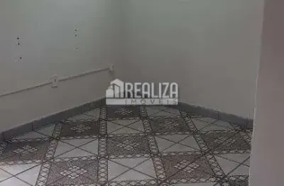 Casa com 1 quarto(s) e 1 banheiro(s) para alugar, 10 m² por r$ 625 / mês