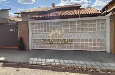 Casa com 4 quarto(s) e 1 banheiro(s) para alugar, 10 m² por r$ 5000 / mês