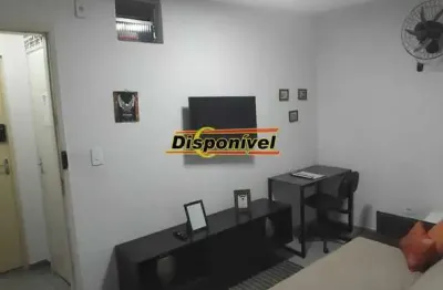 Apartamento com 1 quarto(s) e 1 banheiro(s) para alugar, 35 m² por r$ 1800 / mês