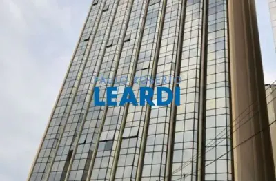 Apartamento com 1 quarto(s) e 1 banheiro(s) para alugar, 48 m² por r$ 2600 / mês