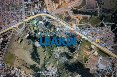 Casa com 1 quarto(s) e 1 banheiro(s) para alugar, 10 m² por r$ 20000 / mês