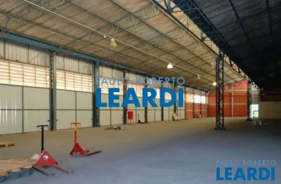 Casa com 1 quarto(s) e 4 banheiro(s) para alugar, 1920 m² por r$ 38400 / mês