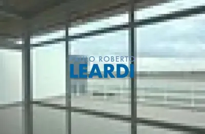 Casa com 1 quarto(s) e 6 banheiro(s) para alugar, 1560 m² por r$ 54600 / mês