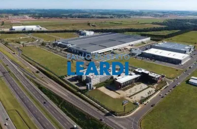 Casa com 1 quarto(s) e 4 banheiro(s) para alugar, 727 m² por r$ 29500 / mês