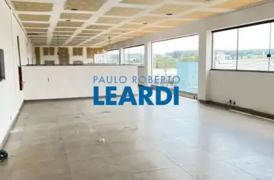 Casa com 1 quarto(s) e 10 banheiro(s) para alugar, 1725 m² por r$ 50000 / mês