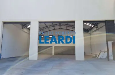 Casa com 1 quarto(s) e 4 banheiro(s) para alugar, 350 m² por r$ 16000 / mês