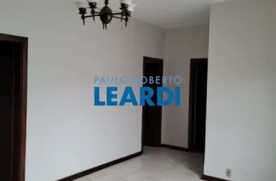 Casa com 3 quarto(s) e 3 banheiro(s) para alugar, 164 m² por r$ 4000 / mês