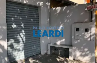 Casa com 1 quarto(s) e 1 banheiro(s) para alugar, 40 m² por r$ 1200 / mês