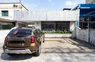 Casa com 6 quarto(s) e 4 banheiro(s) para alugar, 450 m² por r$ 7000 / mês