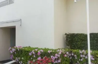 Apartamento com 1 quarto(s) e 2 banheiro(s) para alugar, 42 m² por r$ 2000 / mês