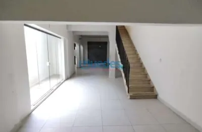 Casa com 1 quarto(s) e 1 banheiro(s) para alugar, 200 m² por r$ 14000 / mês