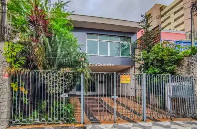 Casa com 13 quarto(s) e 4 banheiro(s) para alugar, 200 m² por r$ 8500 / mês